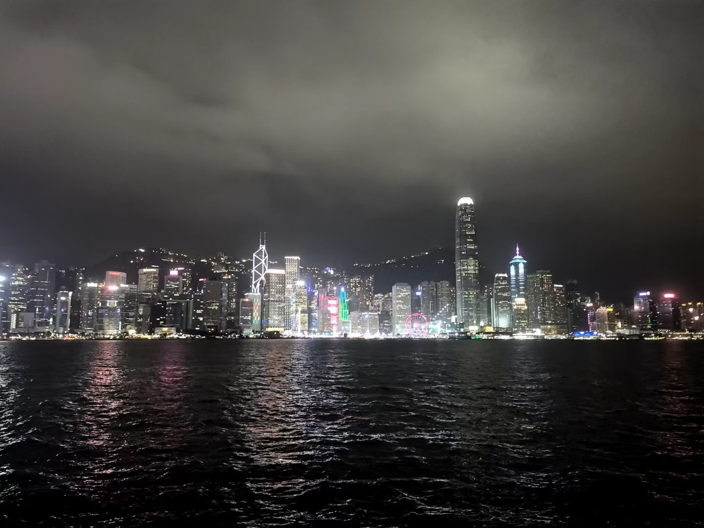 我拍的维多利亚港夜景